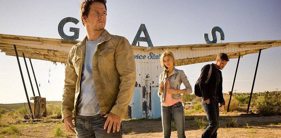 Transformers-4-Age-of-Extinction-Mark-Wahlberg-Jack-Reynor-and-Nicola-Pelt